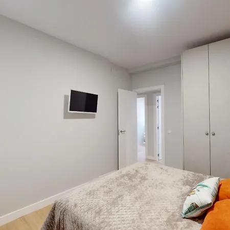 Piso De Hojas Apartment *