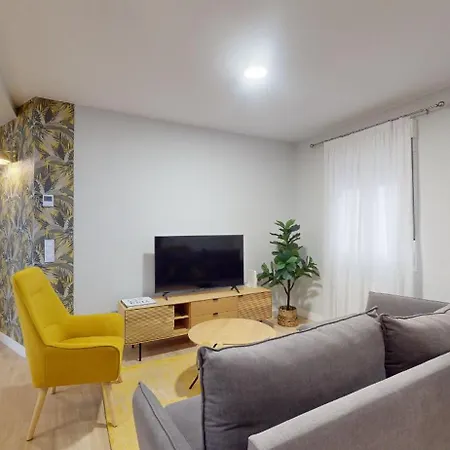 Apartment Piso De Hojas