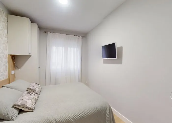 Piso De Hojas * Santander