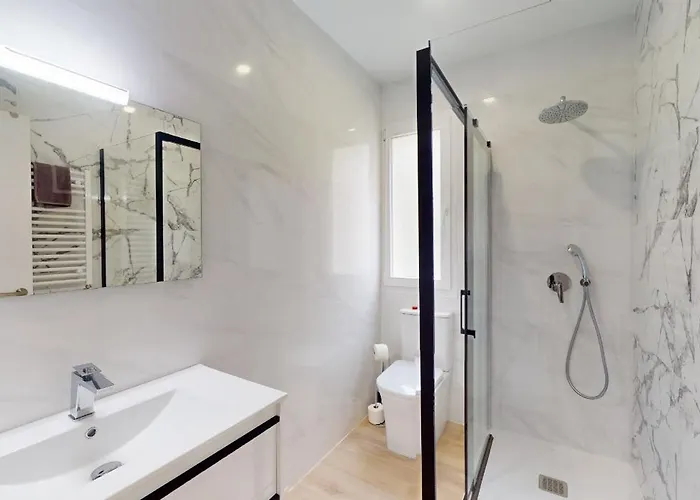 Piso De Hojas * Santander